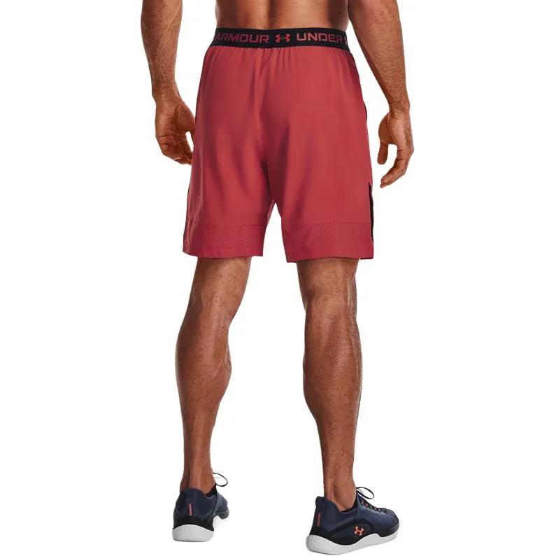 Under Armour Casual Shorts Men's Red Moderate (Unisex) Casual Shorts 1370384 638