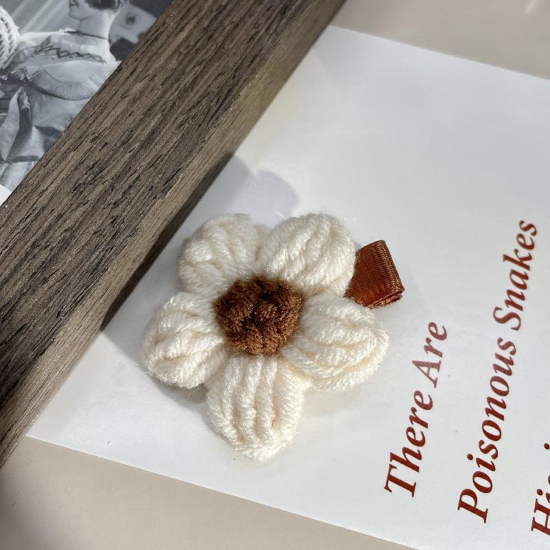 Cartoon Big Eyes Plush Ball Hairpins for Women Girls Funny Rainbow Color Ugly Doll Bangs Side Duck Bill Clips Barrettes Headwear