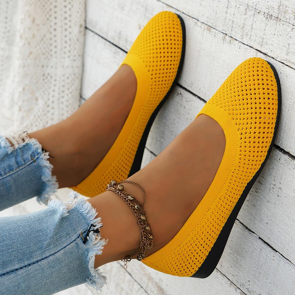 New Solid Color Round Head Flying Knitting Flat Shoes Women Casual Breathable Hollow Knitting Shoes