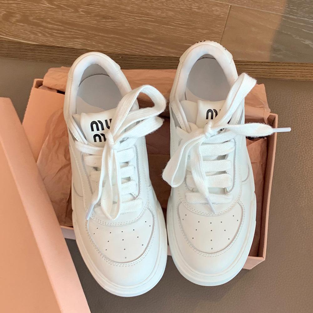 У Су Иньинь есть такой же товар в наличии. Новые модели универсальны и улучшены. Маленькая грязная обувь - это толстоподошвенная и старая повседневная обувь.. Кеды ар