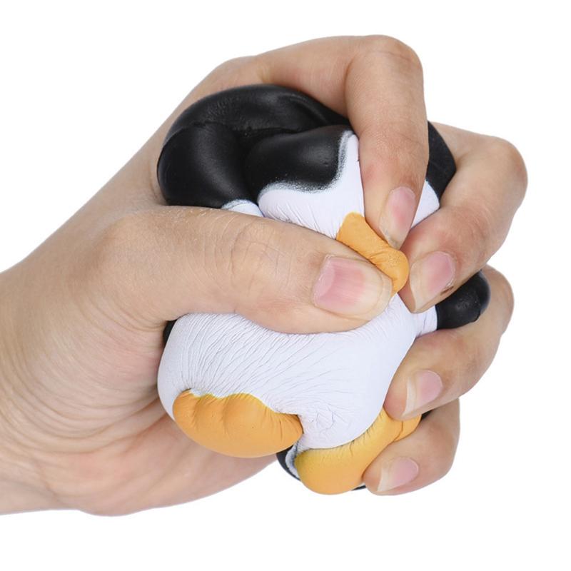 Новый Kawaii Jumbo Penguin Squishy Cartoon Doll Медленно поднимающаяся гладкая игрушка для сжатия Хлебный торт Ароматизированное снятие стресса для ребенка Рождественский подарок