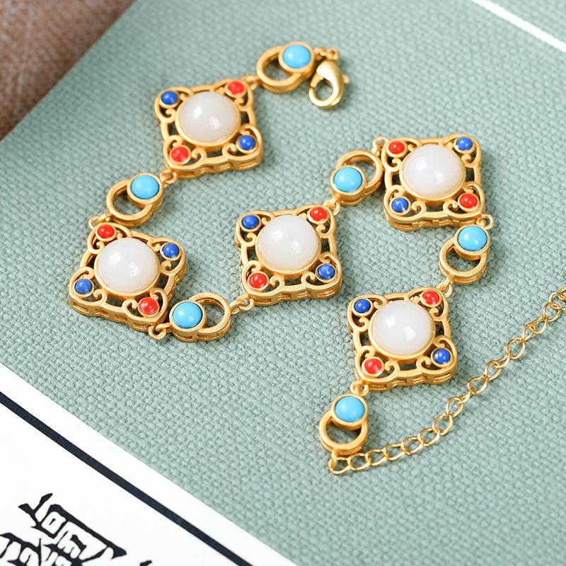 Gold-Plated Four-Leaf Clover Jade Bracelet: Chinese Style Handicraft