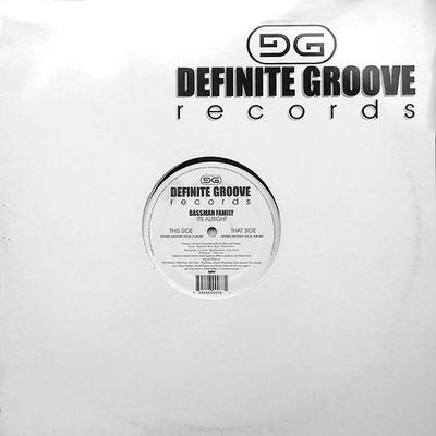 12-дюймовая пластинка BASSMAN FAMILY - Its Alright DG002 Definite Groove 2003 UK Dance & Electronica Б/У