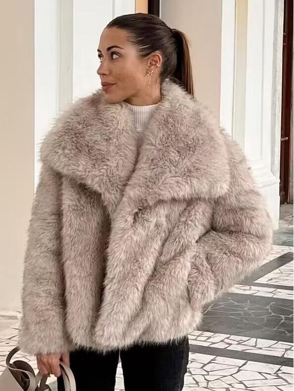 Зимняя женская мода 2023 года, свободное пальто с меховыми лацканами — стиль европейских и американских знаменитостей (А14001)