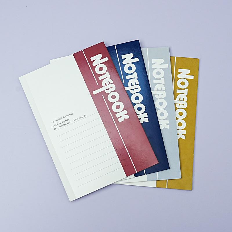 Блокнот формата А5 в мягкой обложке для офиса и учебы — идеально подходит для встреч и заметок.