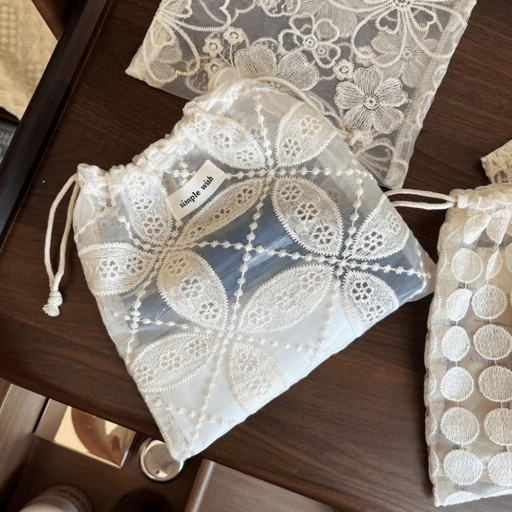 Retro Embroidery Flower Drawstring Pouch Hollow Out Cute String Bags Cosmetics Bag