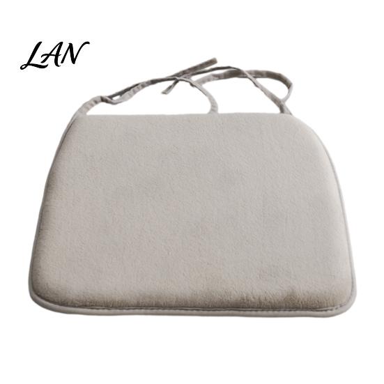 Skin-friendly Warm Seat Cushion for Winter Plush Chair with Ties, Soft Cozy Non-slip Cushion, 15.75" Anti-slip Thickened Buttock Relief Pad