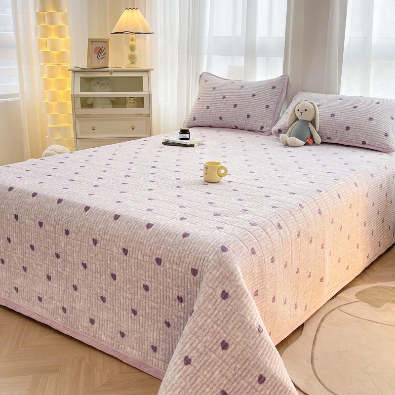 Утолщенное бархатное стеганое одеяло и покрывало, набор из 3 предметов: Теплое зимнее постельное белье и наматрасник