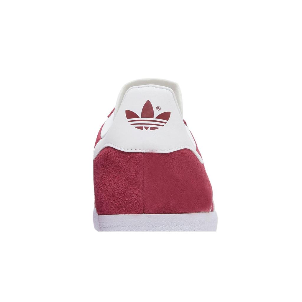 adidas Gazelle 'Collegiate Burgundy' (Unisex) Collegiate Burgundy / Cloud White / Gold Metallic Skateboard Shoes B41645