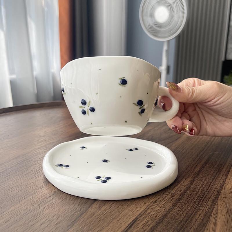 Керамическая кофейная чашка с блюдцем Oeny, ручная роспись, вишня