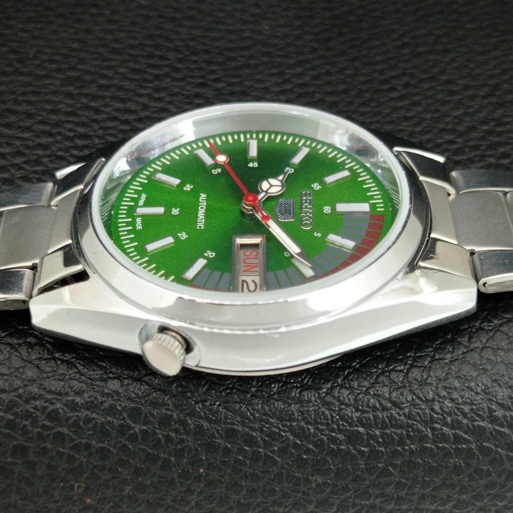 ВИНТАЖНЫЕ ОТРЕМОНТИРОВАННЫЕ МУЖСКИЕ АВТОМАТИЧЕСКИЕ ЧАСЫ SEIKO 5 ЯПОНИЯ ЗЕЛЕНЫЙ ЦИФЕРБЛАТ a446131-1