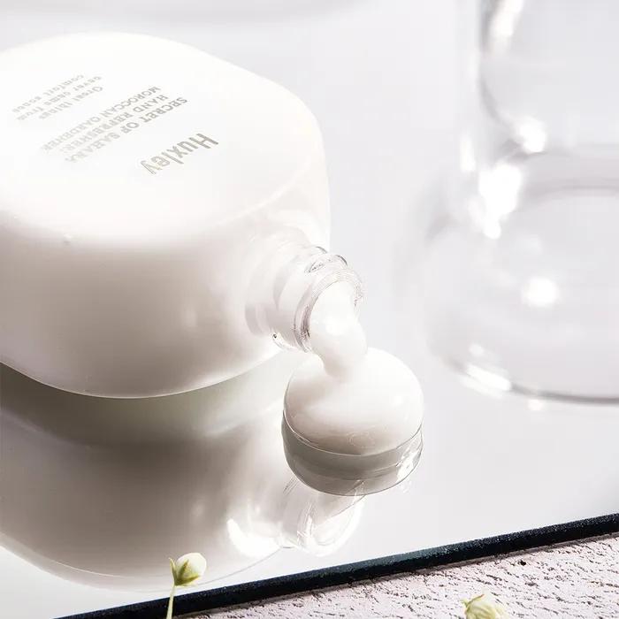 Choose one of 6 types of Perfume Hand Refresher 55ml