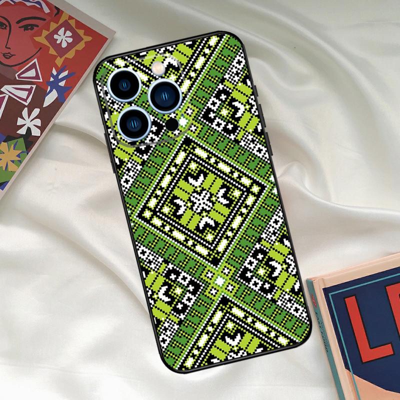 Ukrainian Embroidery Pattern Phone Case For iPhone 16 15 14 13 12 11 17 Pro Max 15 16 Plus 12 Mini 16e 17 Air Funda Cover