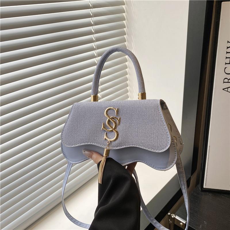 Fashion trend letter simple 2025 new bag women's texture handbag versatile one-shoulder crossbody women's bag small square bag
