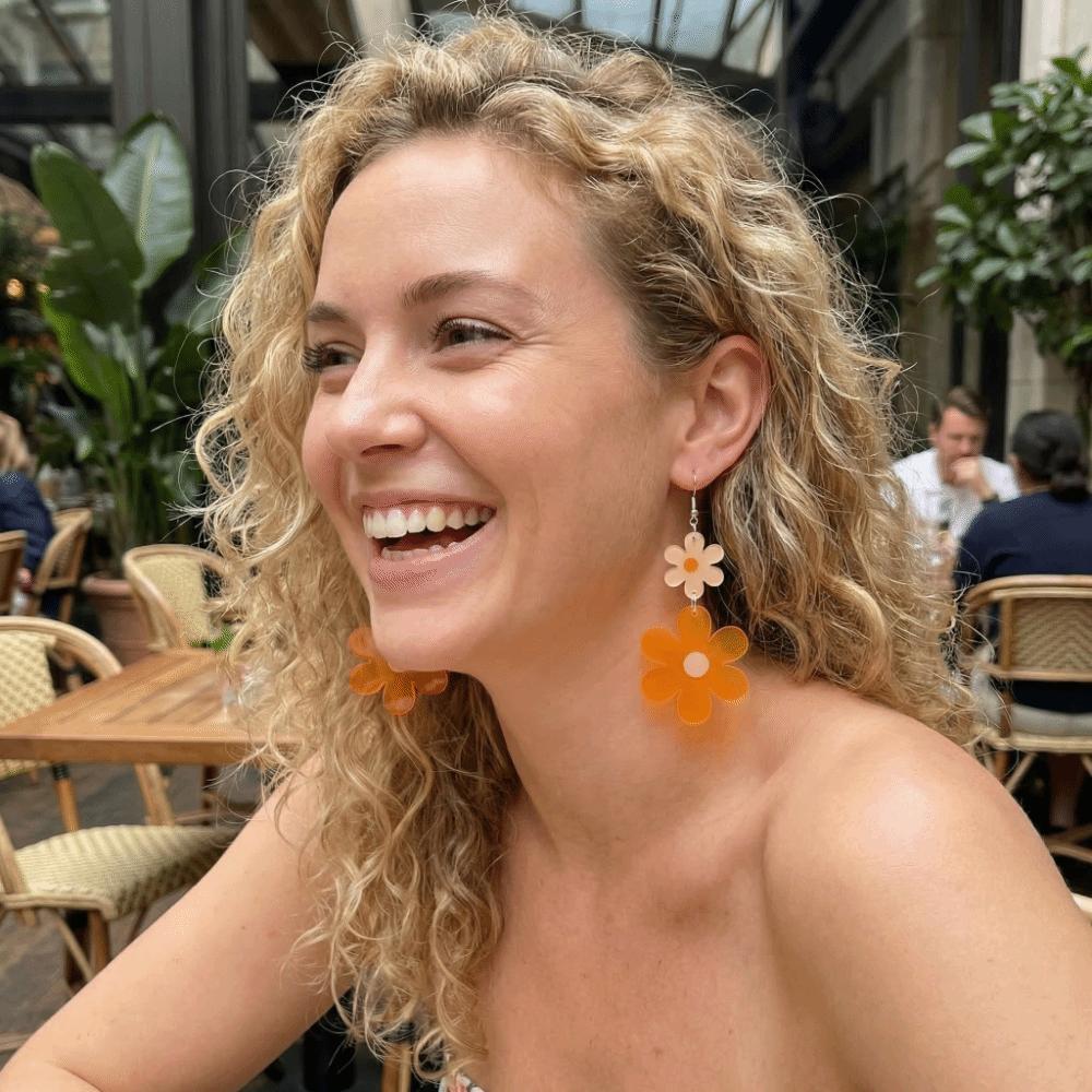 Серьги-ромашки Милый кулон-ромашка Серьги-крючки Аксессуары Серьги с подвеской-цветком Девочка