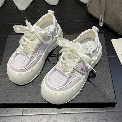 Жемчужный Пух~ Повседневные кеды на платформе Женские 2025 Лето Атласные Жемчужные Милые С увеличивающей рост Высотой Универсальные Маленькие Белые Туфли Женские