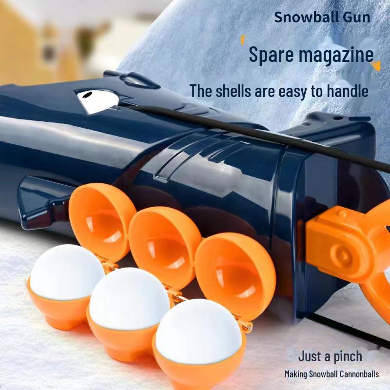 Уличная установка для метания снежков в виде акулы для детской игры в снег