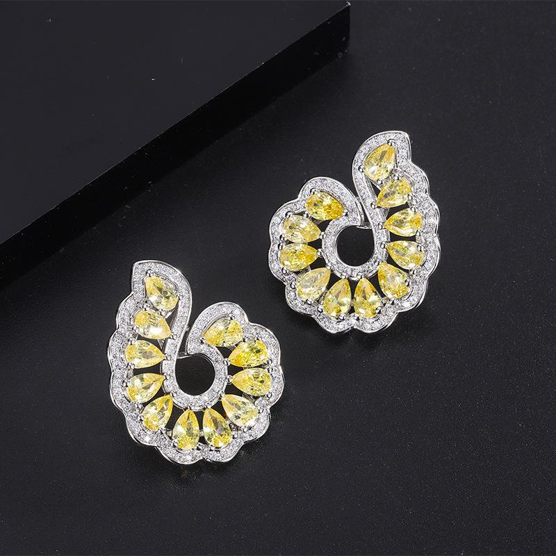 Jewelry Set S111 Silver Needle Earrings European and American Simulation Jewelry Accessories Set Golden Diamond Necklace Zircon Ring