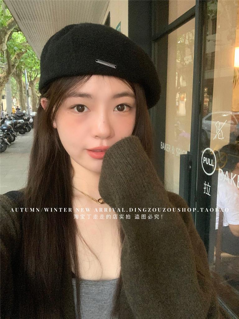 Temperament plus points! Metal standard wool beret women's autumn and winter versatile face small retro painter hat