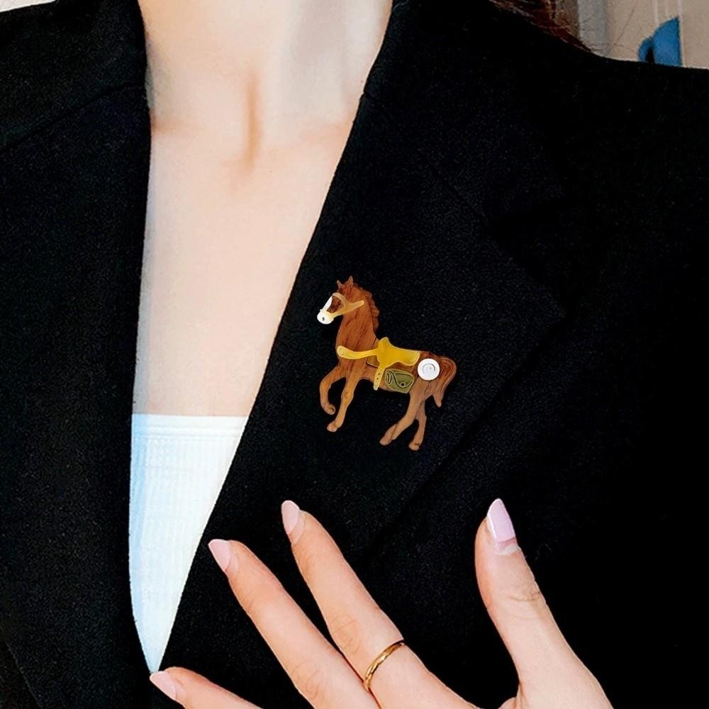 Elegant Horse Brooches Personality Pony Badge Pin Animal Zodiac Horse Pins Men Suit Accessories