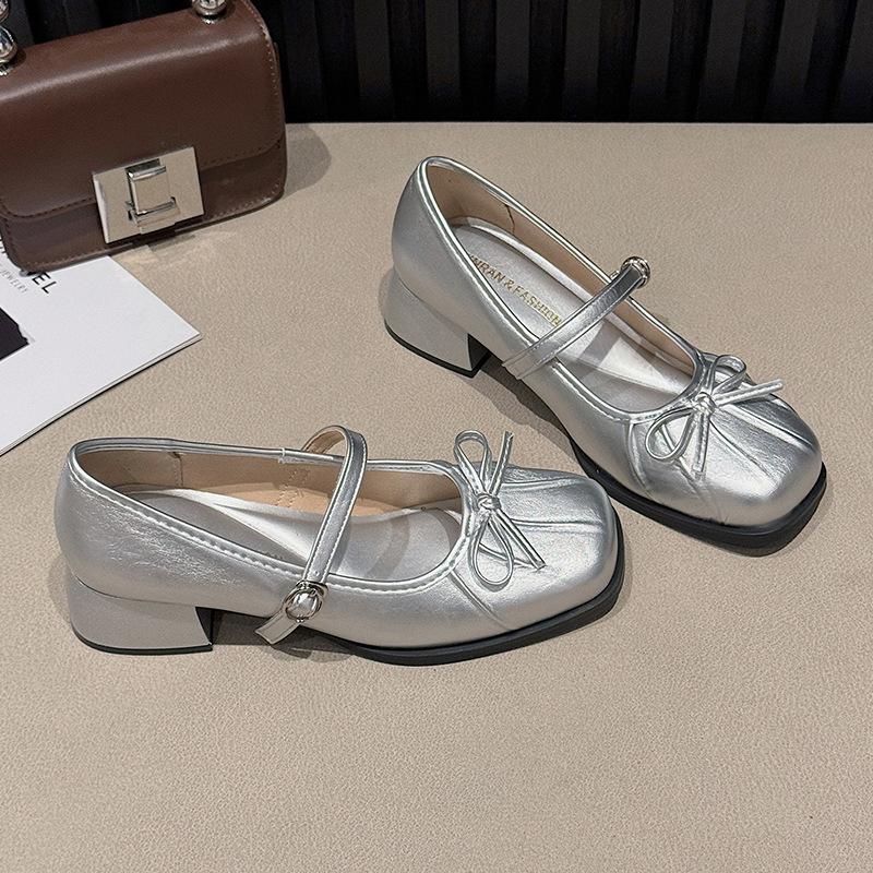 Туфли Мэри Джейн женские 2025 года, универсальные туфли на среднем каблуке, женские туфли во французском стиле с юбкой, толстый каблук, квадратный нос, одинарные туфли