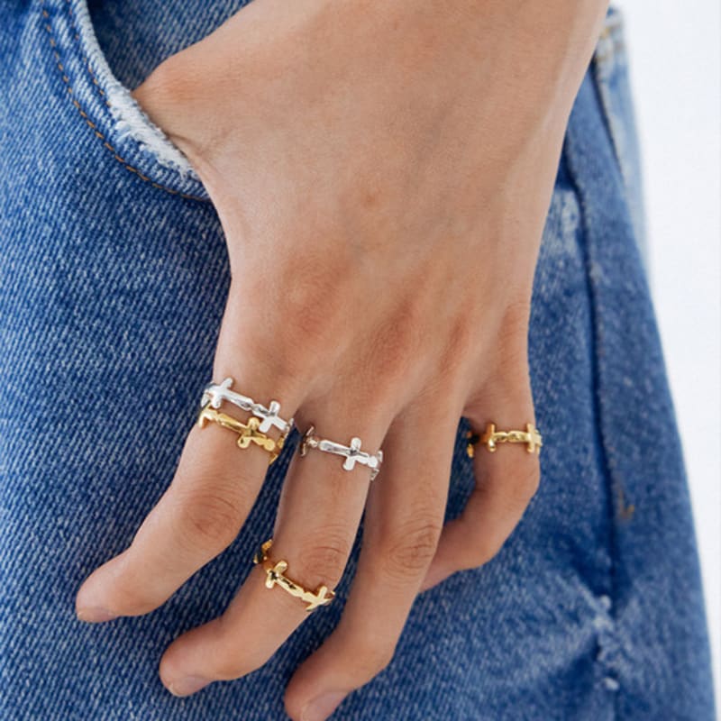 MARTA CROSS RING