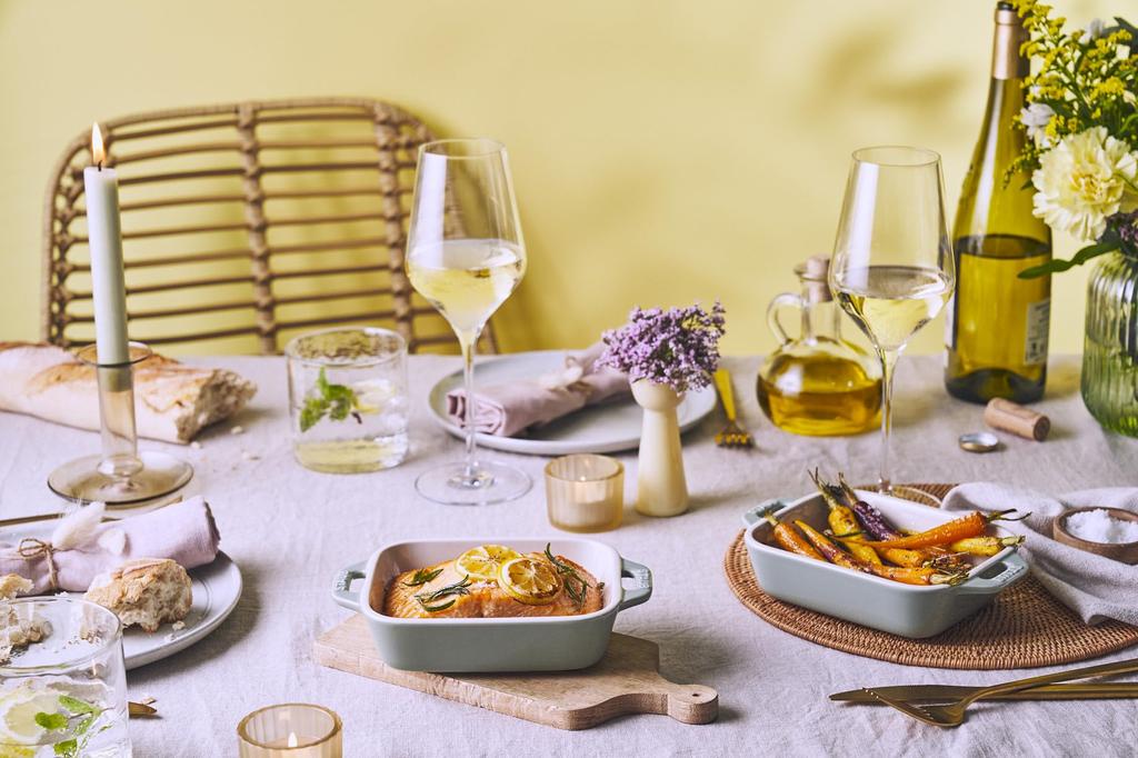 Керамическая форма для запекания Staub Dish 27 см, пригодная для использования в духовке и микроволновой печи, японская керамическая тарелка цвета эвкалипта "Прямоугольная эвкалиптовая" [Официальный продукт]