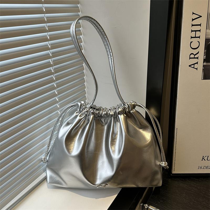 Сумка-ведро со шнурком и складками для женщин, новая модная летняя повседневная универсальная сумка-тоут на одно плечо большой вместимости