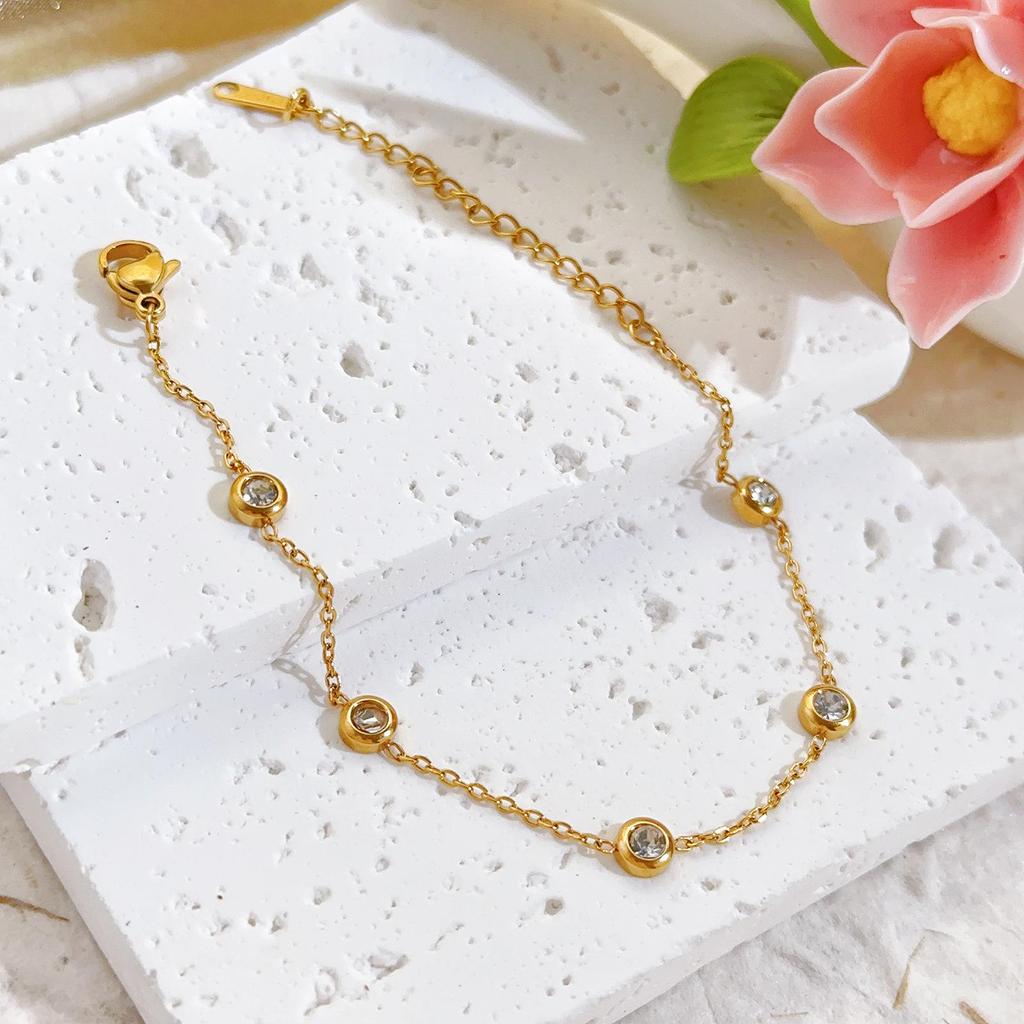 Meichen 18k Gold Non-Fading Titanium Steel Women's Fashion Bracelets - Simple, Versatile, Trendy European and American Style.