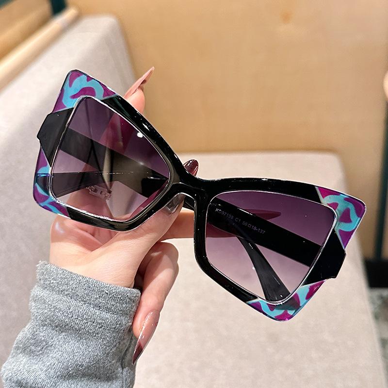 Fashionable Butterfly Sunglasses Women Vintage Retro Sunglasses For Beach Party Large Frame Purple Cat Eye Sunglasses Uv400