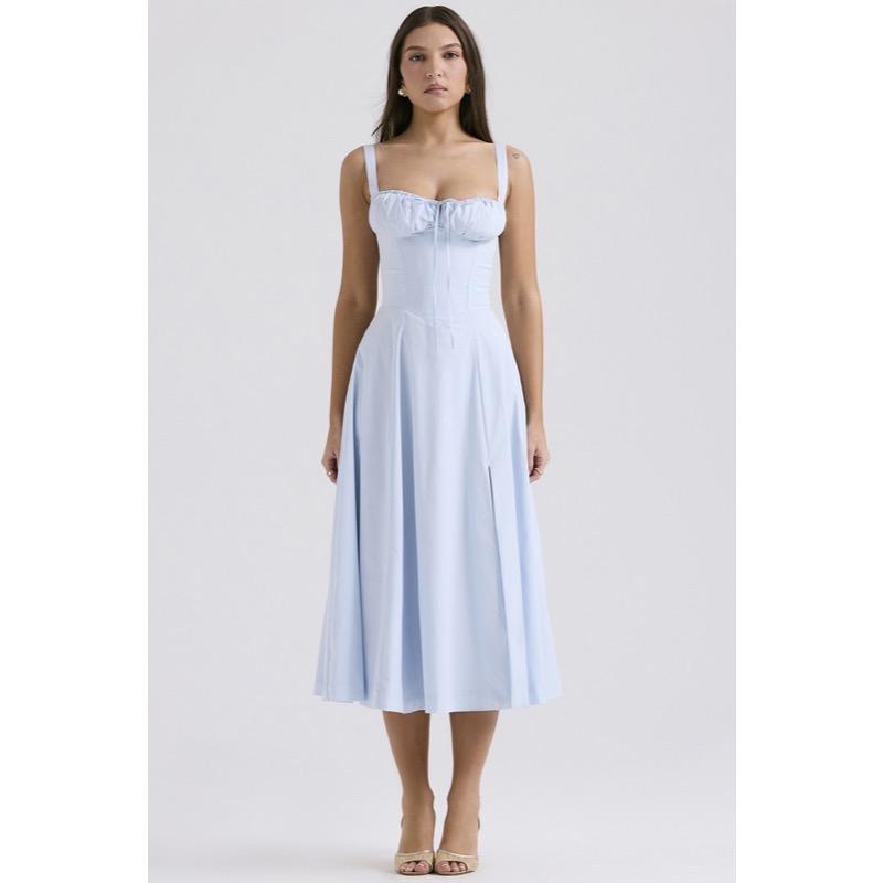 Летнее облегающее платье-комбинезон