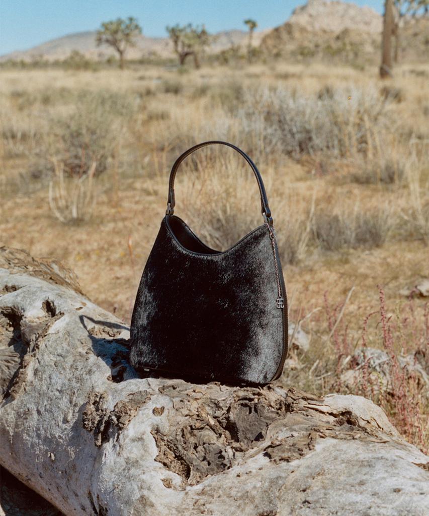 Folnua Pelo Bag (Black)