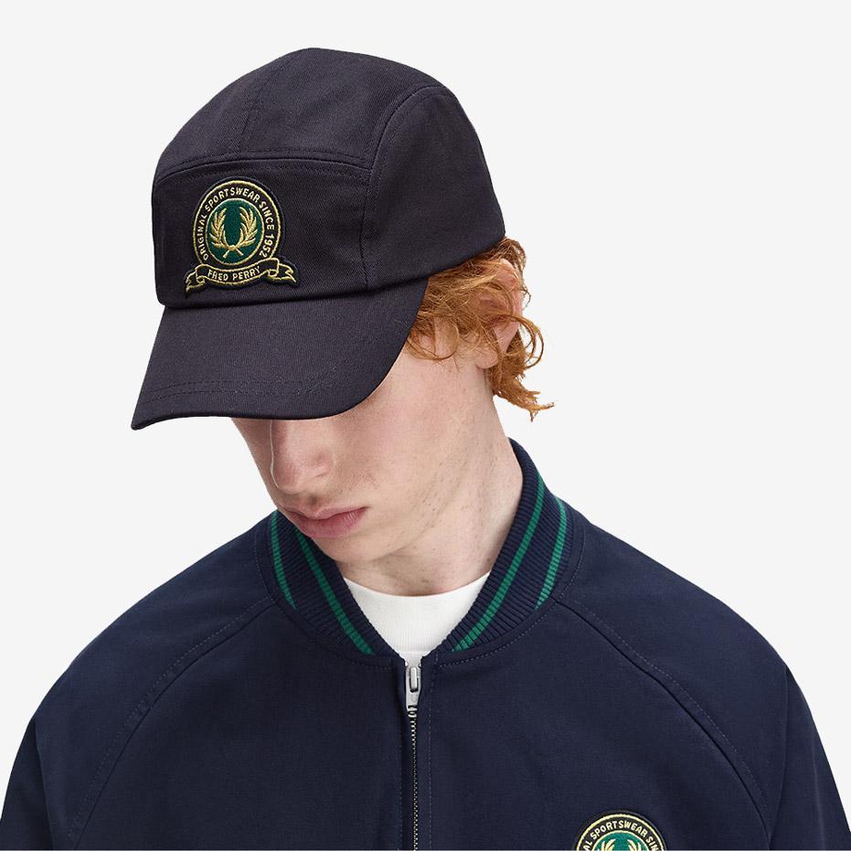 Fred Perry [Клубный Дом] Бейсболка с 5 панелями из твила с теннисным значком - Темно-синий Cfpu2531298-608