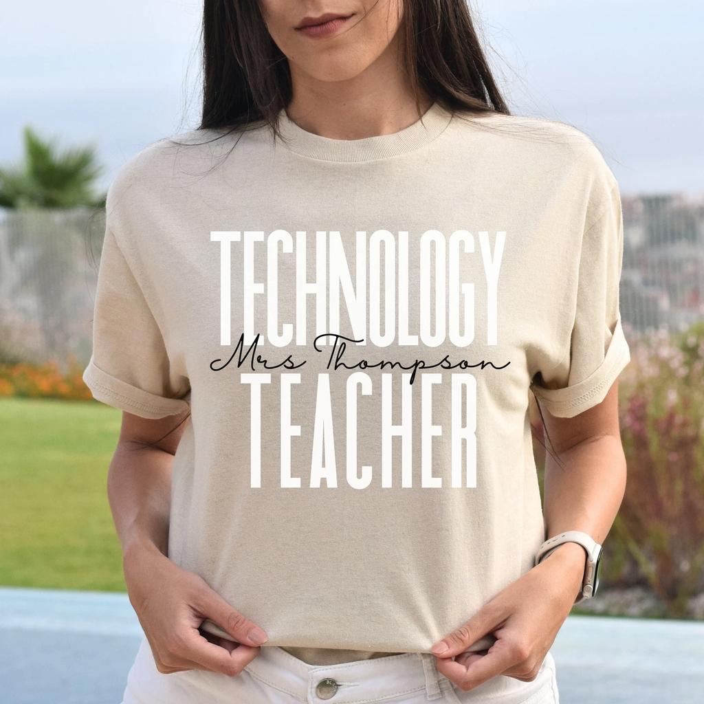 Personalized Technology teacher T-shirt gift Custom name Tech Teacher Unisex Tee