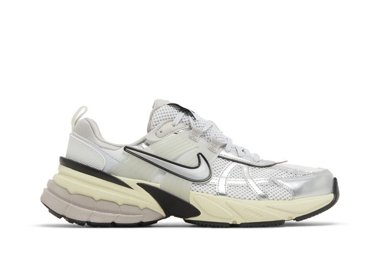 Nike V2K Run Белый металлик/Серебристый