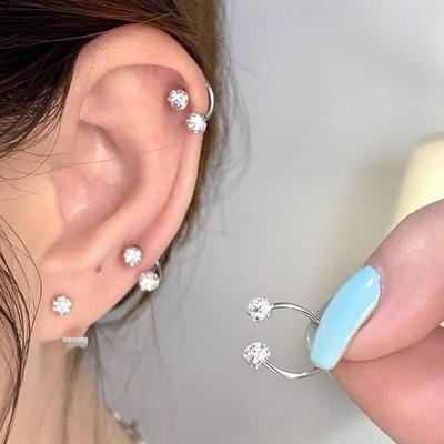 Серьги-гвоздики в форме подковы с двойной застежкой-пряжкой Radiant Diamond — дизайн из титановой стали для женщин, способствующий здоровому сну