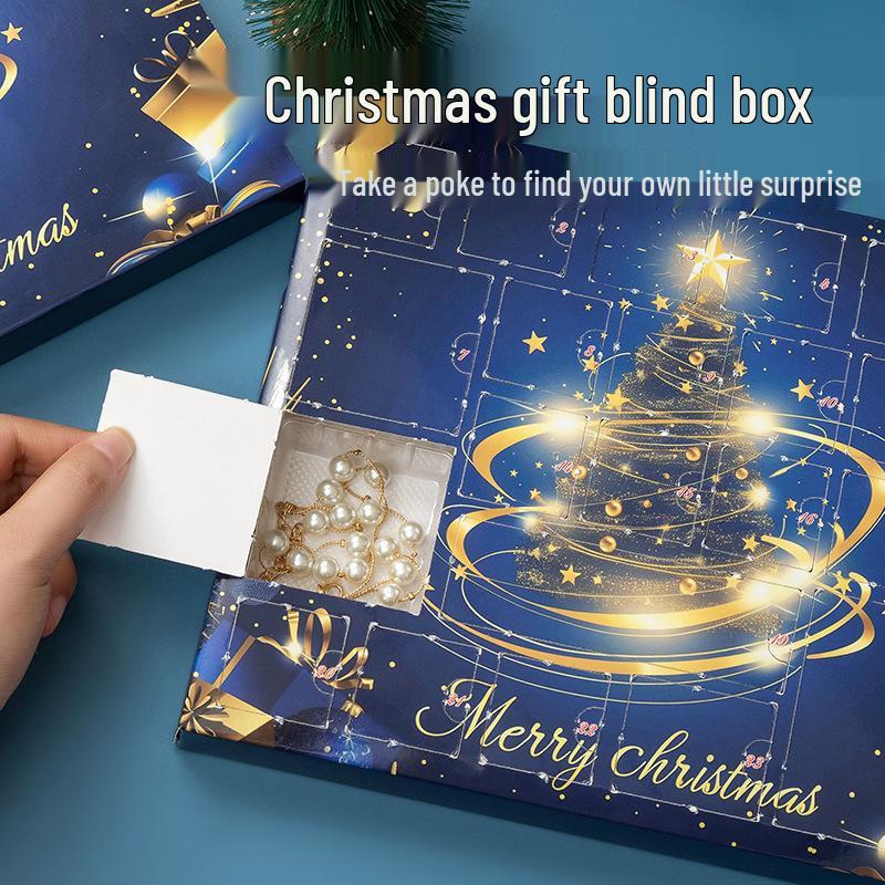 Рождественские украшения Адвент-календарь: Серьги-пусеты и ожерелье в подарочной коробке-сюрпризе