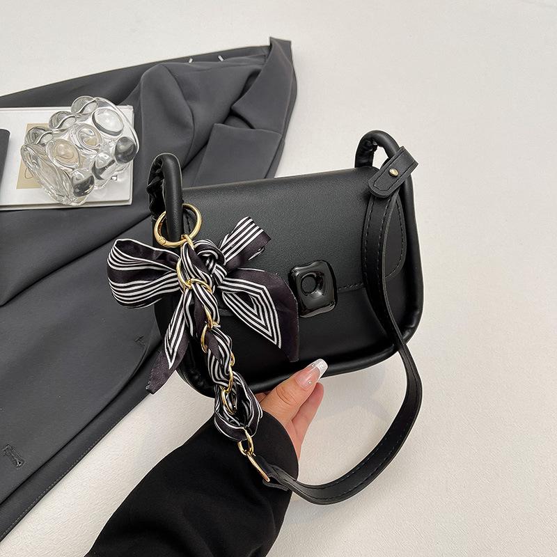 Popular Solid Color Simple 2025 New Trendy Silk Scarf Large Capacity Korean Version Crossbody Texture Underarm Shoulder Small Square Bag