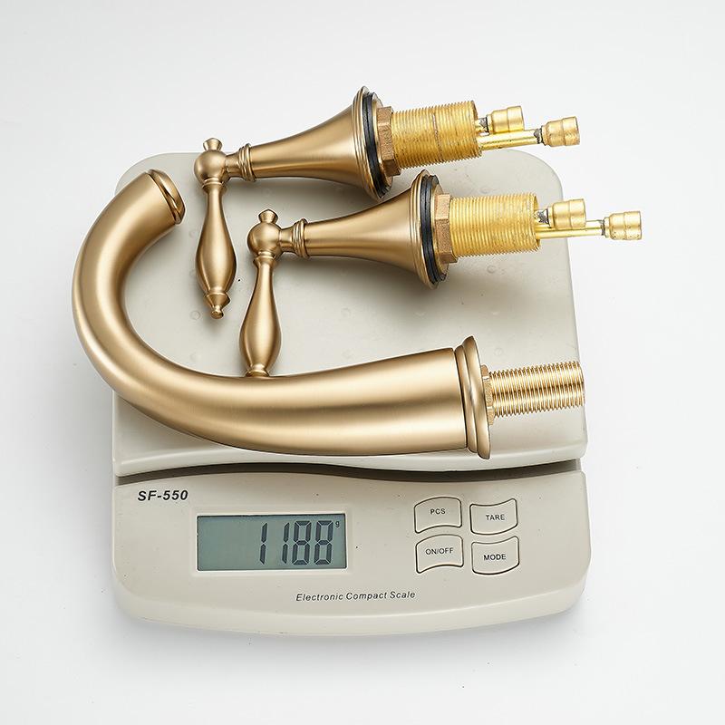 Смеситель для раковины в скандинавском стиле, 3 отверстия, смеситель для раковины в ванной комнате, монтируемый на столешницу, холодный/горячий, винтажный, смесители, матовое золото, смеситель для ванны