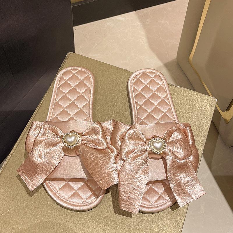 Новые шелковые тапочки с открытым носком для лета, домашние сандалии на мягкой подошве для женщин, роскошная женская обувь, нескользящие тапочки