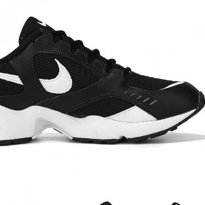 Nike Воздушные высоты At4522 003