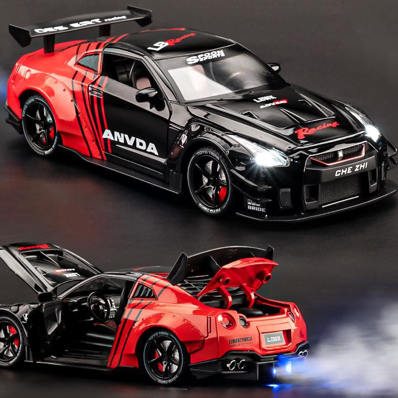 1/24 Nissan GTR R35 Spray Supercar Модель легкосплавного автомобиля Звук и свет Детская игрушка Коллекционные предметы Подарок на день рождения