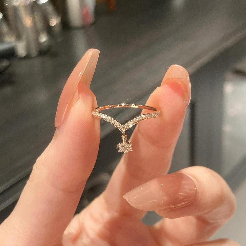 Женское кольцо на указательный палец класса люкс из стерлингового серебра 925 пробы с неправильной формы драгоценным камнем - Не тускнеющее, регулируемое, с легким нишевым дизайном.