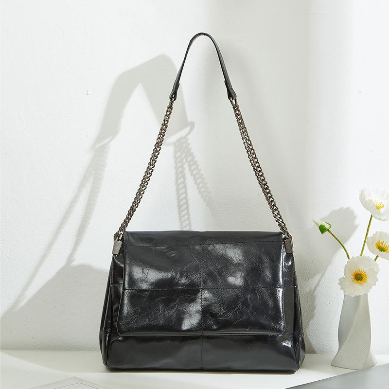 Fashion Women Chain Shoulder Bag Solid Color Simple Large Capacity Tote Bag New Trendy All-Match Ladies Handbag