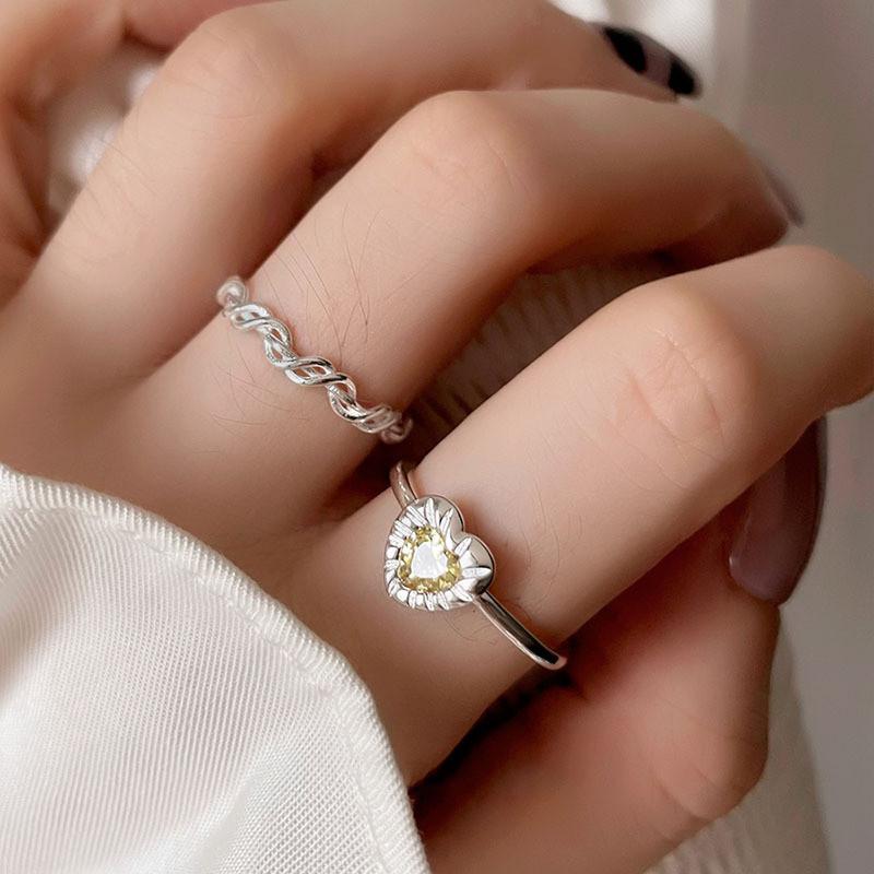 Stylish Heart Shaped Yellow Crystal Ring For Women Adjustable Copper Fashionable Design