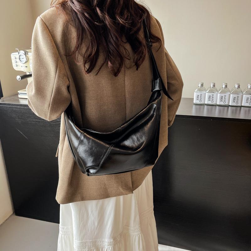 Retro Croissant Bag, Premium Texture Women'S Dumpling Bag, Large Capacity, Shoulder Crossbody Armpit Bag.