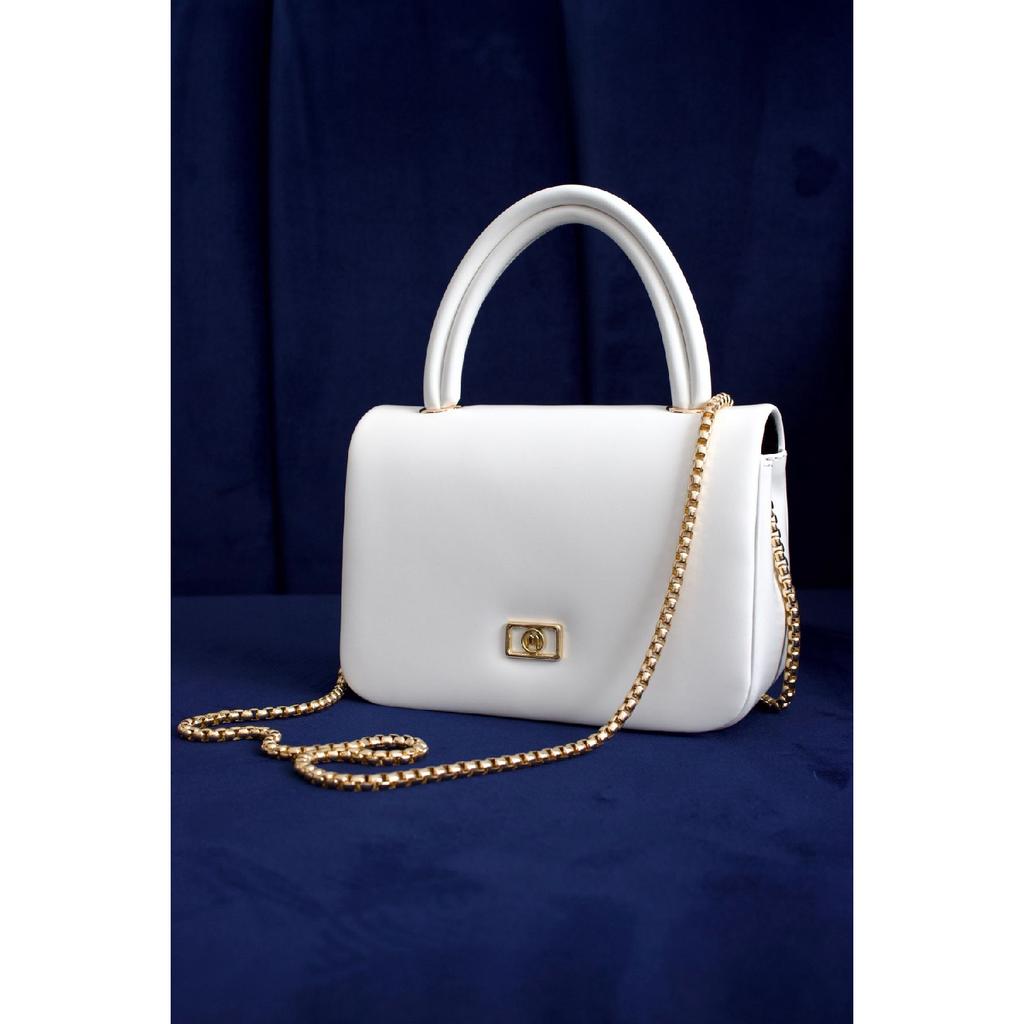 Женская сумка золотого цвета с золотым блестящим ремешком-цепочкой Женская сумка на плечо Сумка для вечернего платья