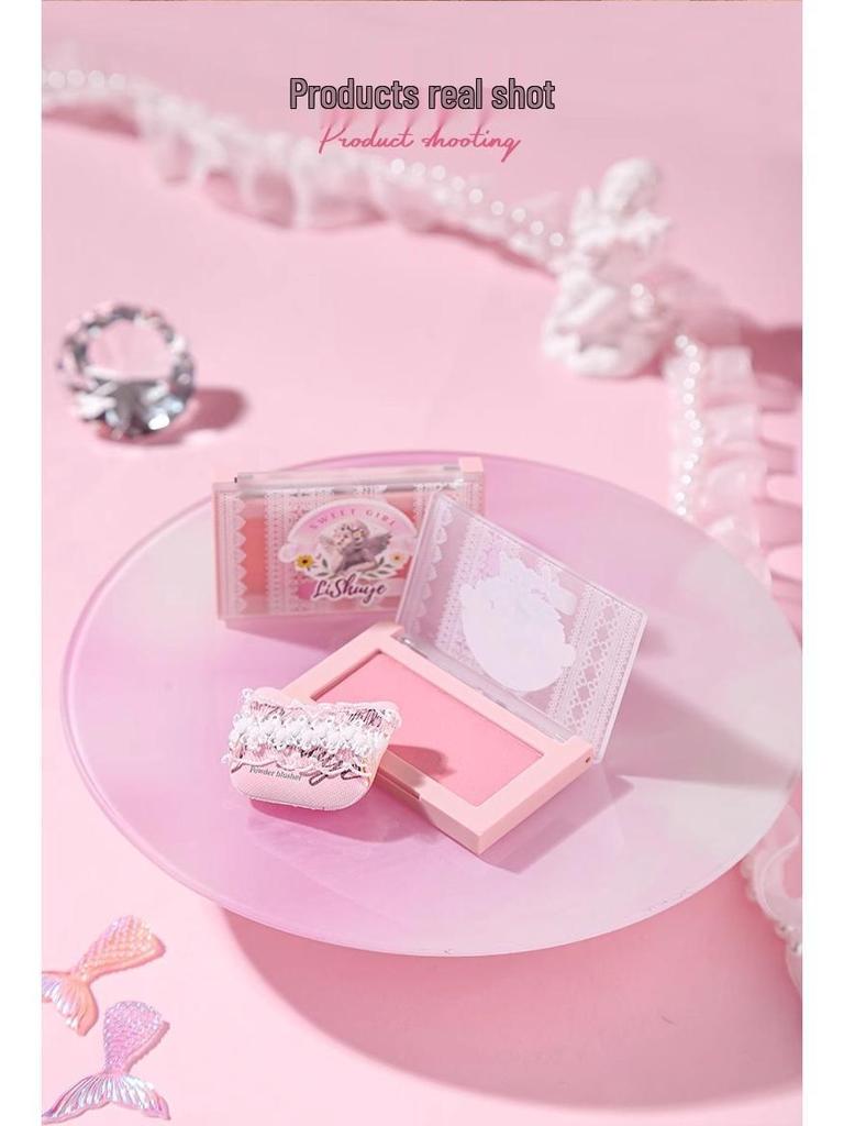 Кремовая палетка румян Lychee Heart: Многофункциональные румяна низкой насыщенности для естественного макияжа