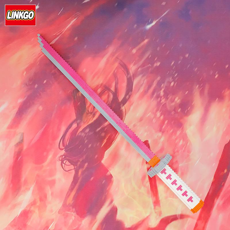 Меч из строительных блоков