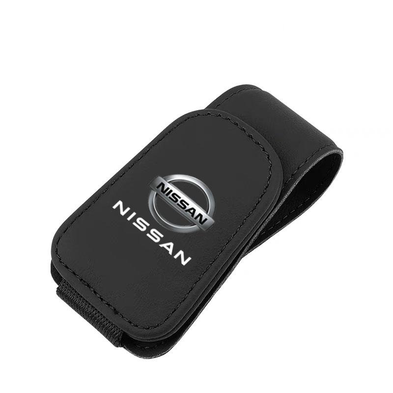 CIZQOI1 Car Sunglasses Holder Magnetic Leather Clip Card Holder For Nissan sentra Serena maxima Versa Micra rogue tiida x-trail NV200